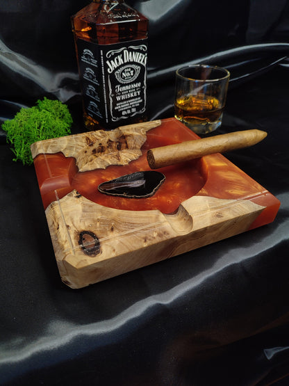 Ashtray for cigars - poplar and resin 20cm